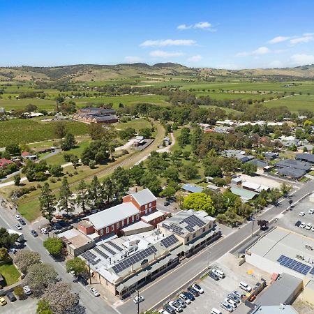 The Tanunda Club Guest Suites Екстериор снимка