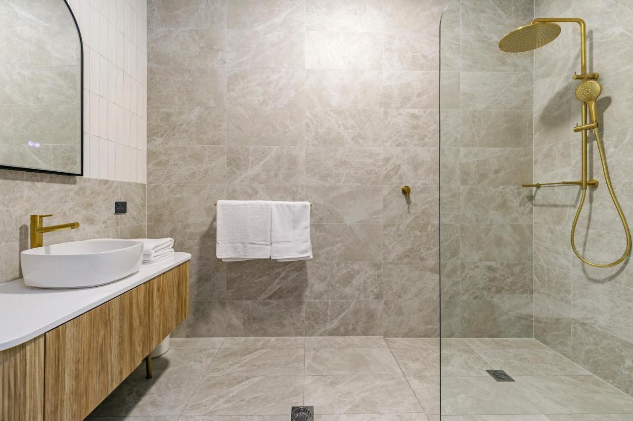 The Tanunda Club Guest Suites Екстериор снимка