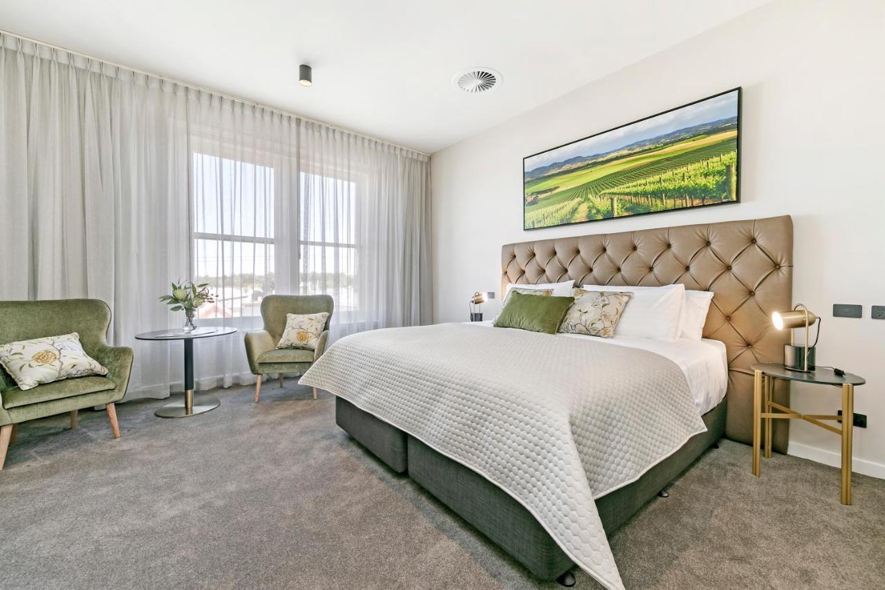 The Tanunda Club Guest Suites Екстериор снимка